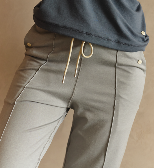 PINTUCKED TROUSERS