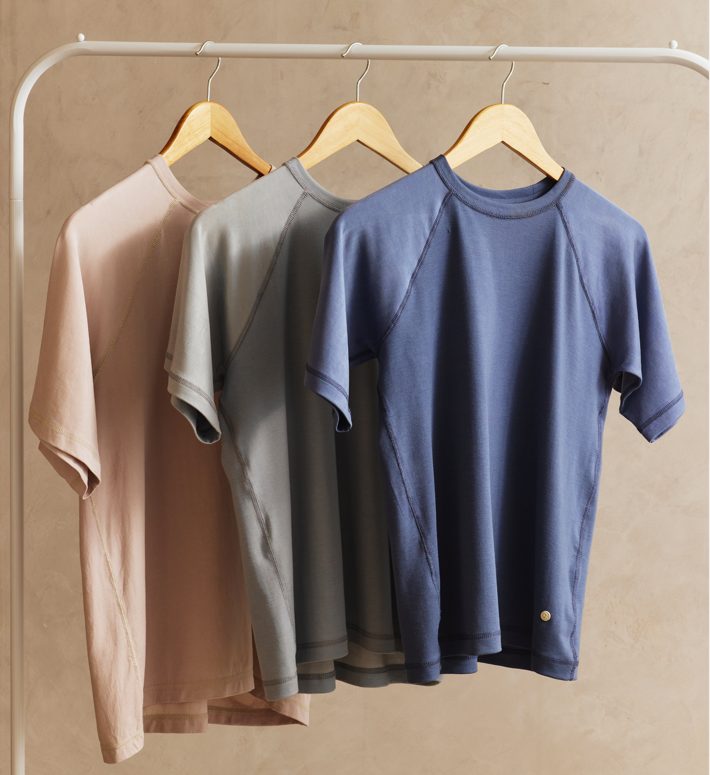 RAGLAN TEE